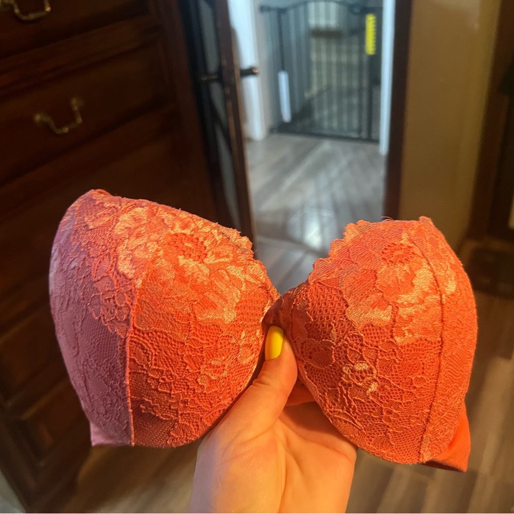 Lace Push-Up Bra in Coral